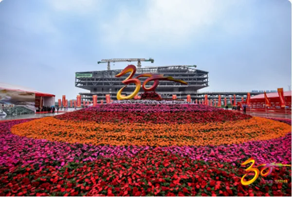 Hunan Youbang Garden Engineering Co. ، Ltd. هنأت Zoomlion بحرارة في الذكرى الثلاثين!